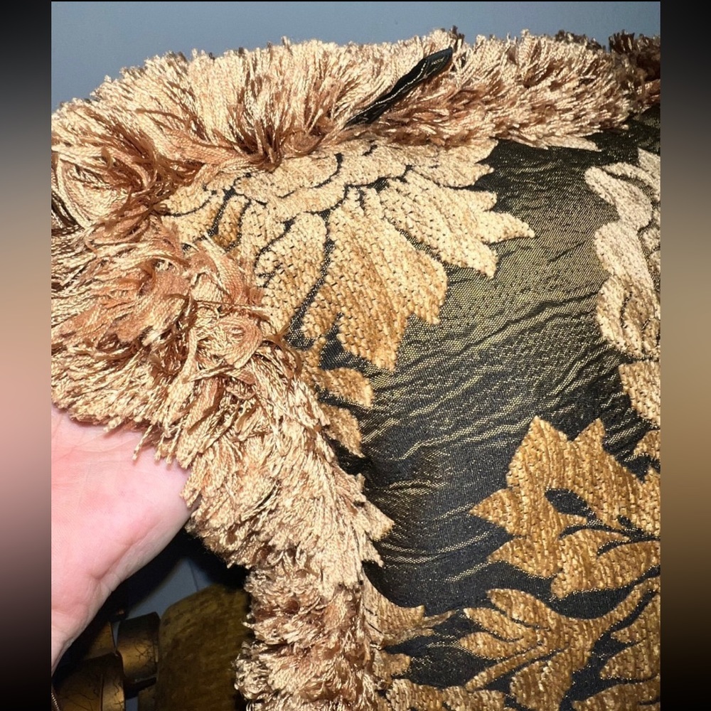 Borgata Throw Pillow - Picture 2 of 9
